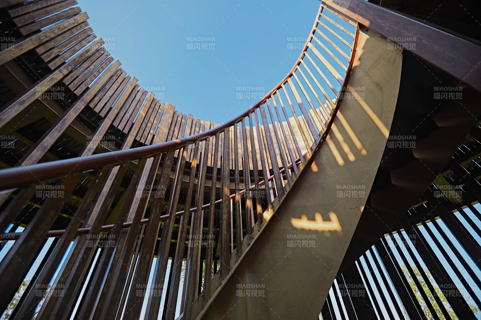 郊外休闲公园环艺环境及设施图片