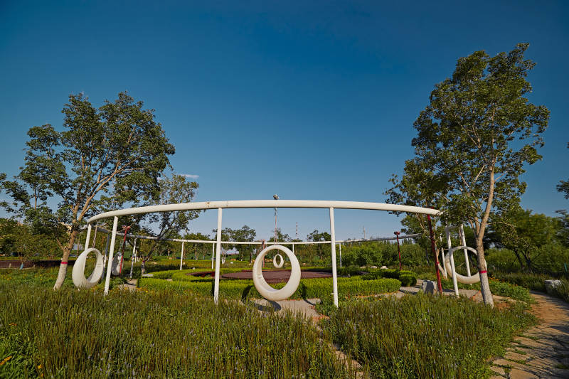 郊外休闲公园环艺环境及设施图片