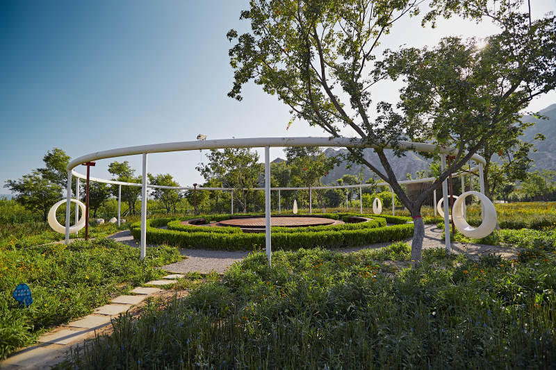 郊外休闲公园环艺环境及设施图片