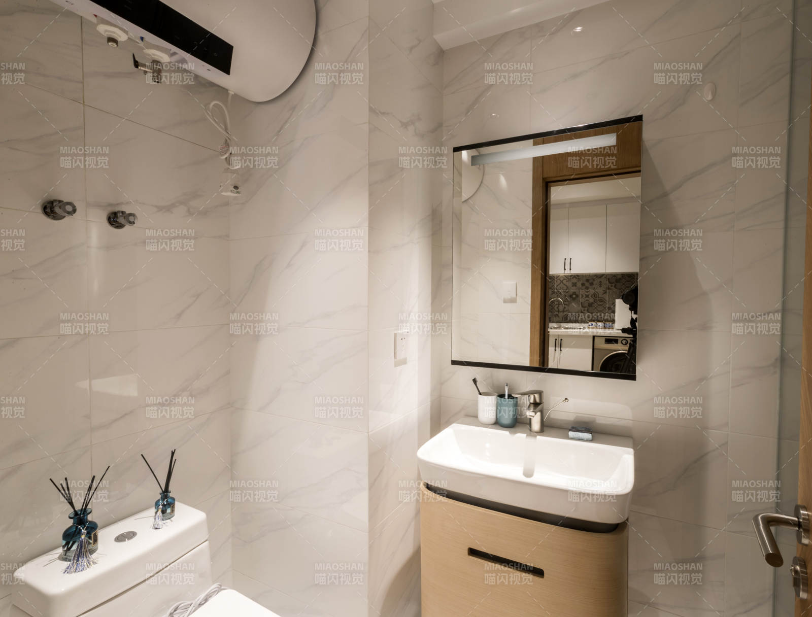 卫生间智能洁具马桶淋浴喷头水龙头图片