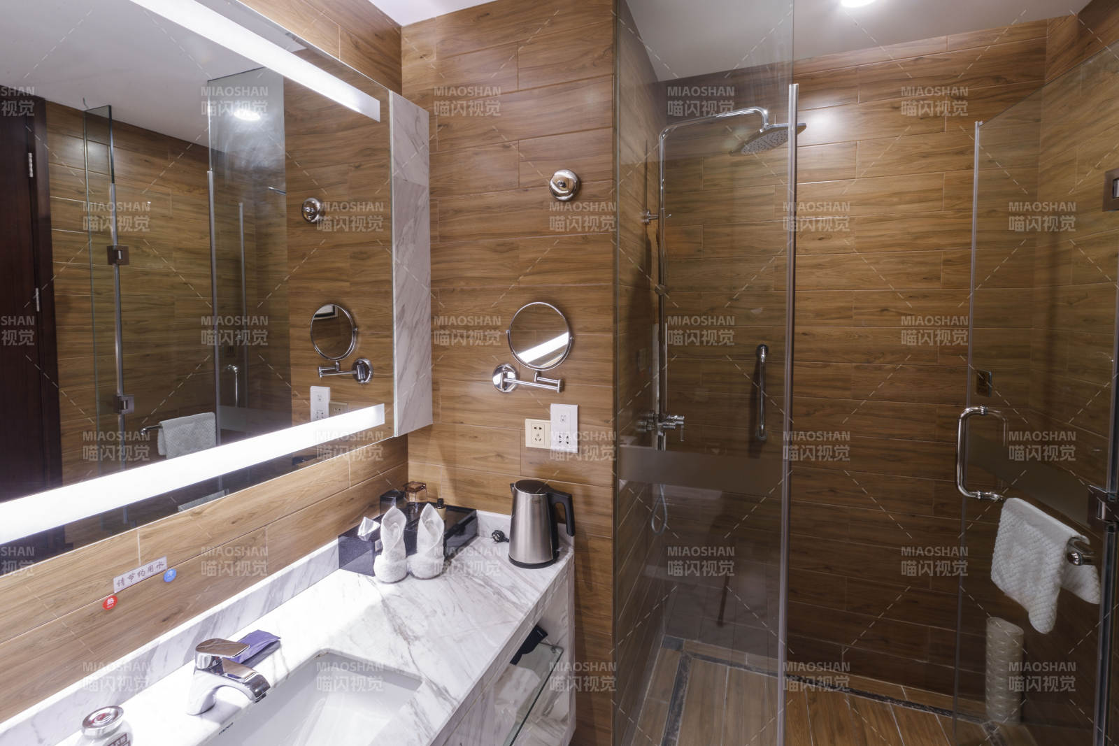 卫生间智能洁具马桶淋浴喷头水龙头图片