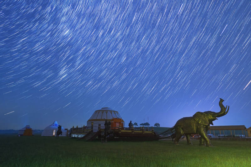 中国河北省张家口地区沽源县天鹅湖景区夏天图片