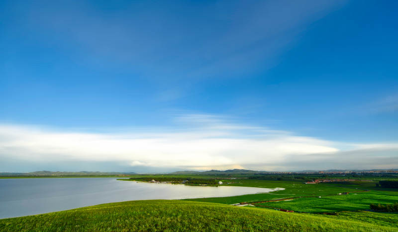 中国河北省张家口地区沽源县天鹅湖景区夏天图片