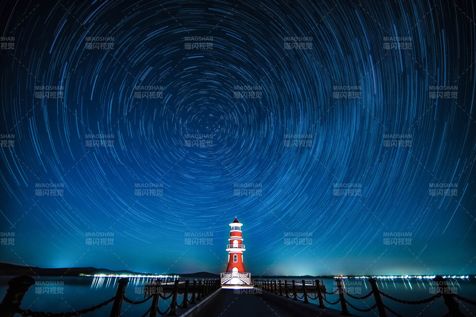 中国河北省张家口沽源县库伦淖景区天空星轨图片