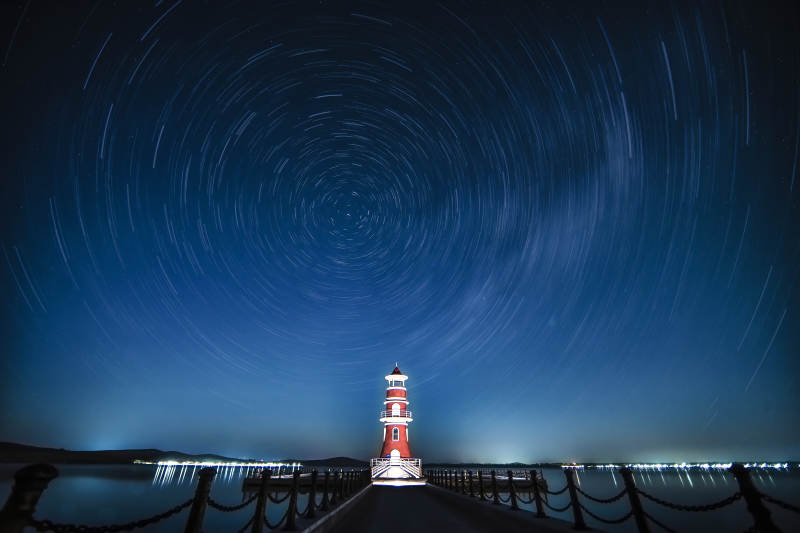 中国河北省张家口沽源县库伦淖景区天空星轨图片