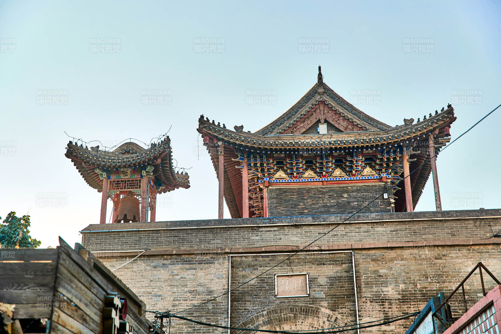 中国河北省张家口市堡子里景区鼓楼建筑外观图片