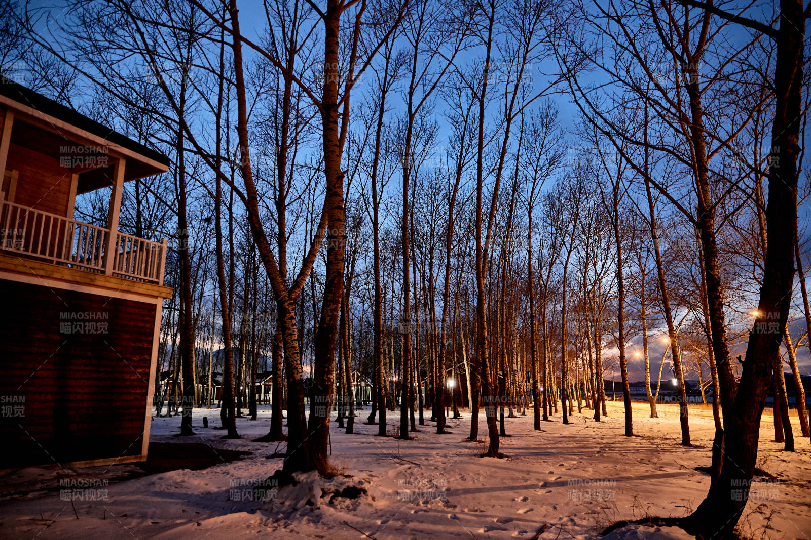 中国河北张家口库伦淖景区木屋别墅建筑群图片