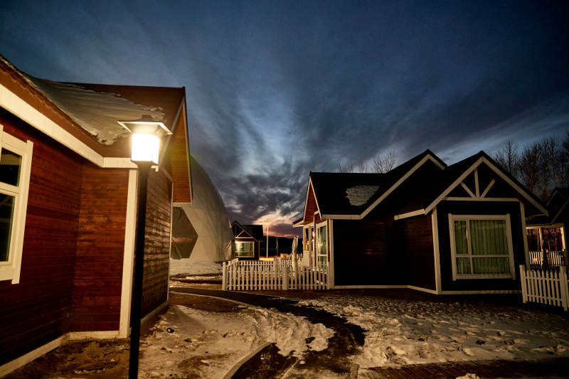 中国河北张家口库伦淖景区木屋别墅建筑群图片