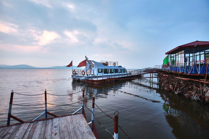 中国河北省张家口地区沽源县闪电湖景区夏天图片