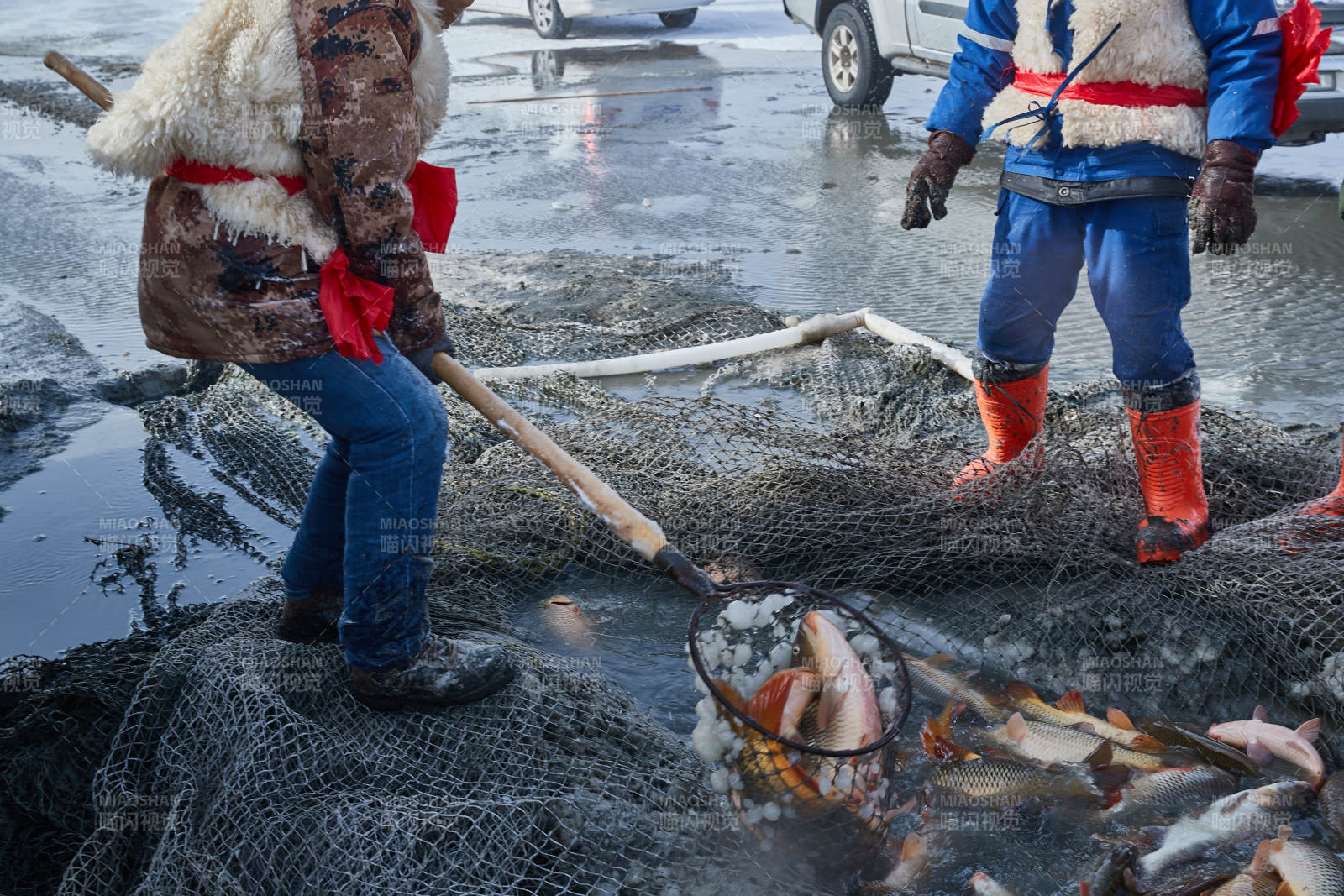 中国河北张家口沽源县库伦淖冬捕活动现场图片