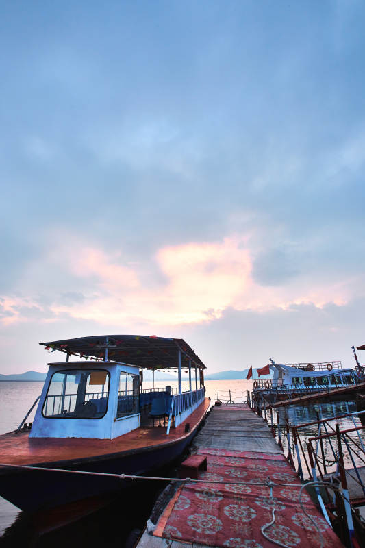 中国河北省张家口地区沽源县闪电湖景区夏天图片