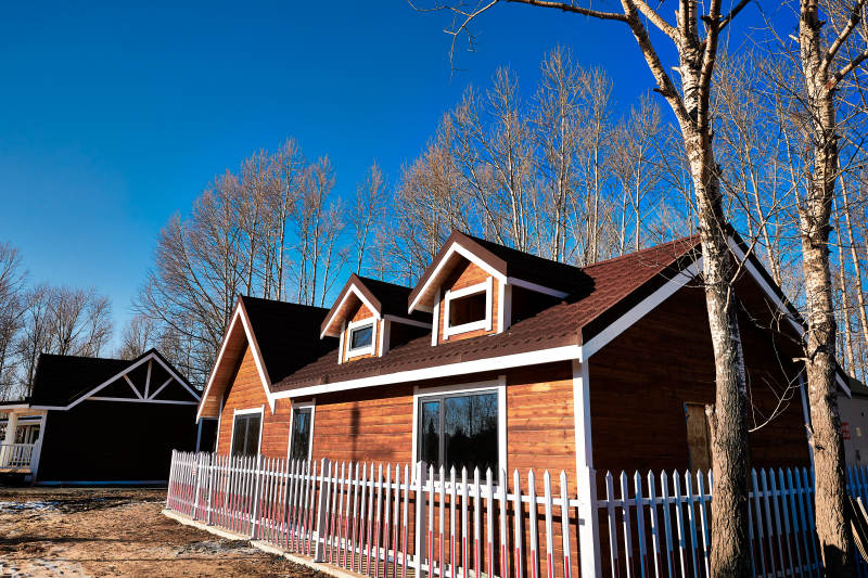 中国河北张家口库伦淖景区木屋别墅建筑群图片