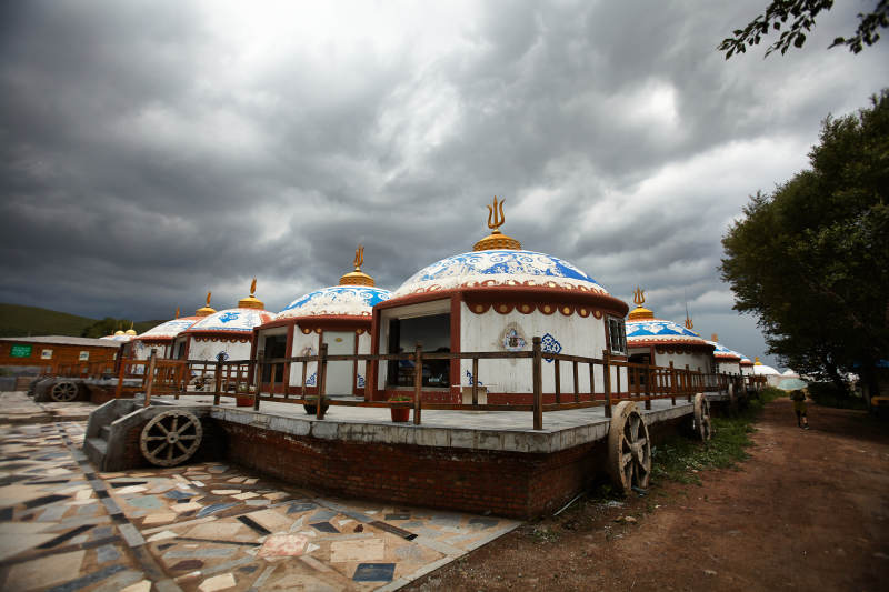 中国河北省沽源县闪电湖景区蒙古包大帐图片