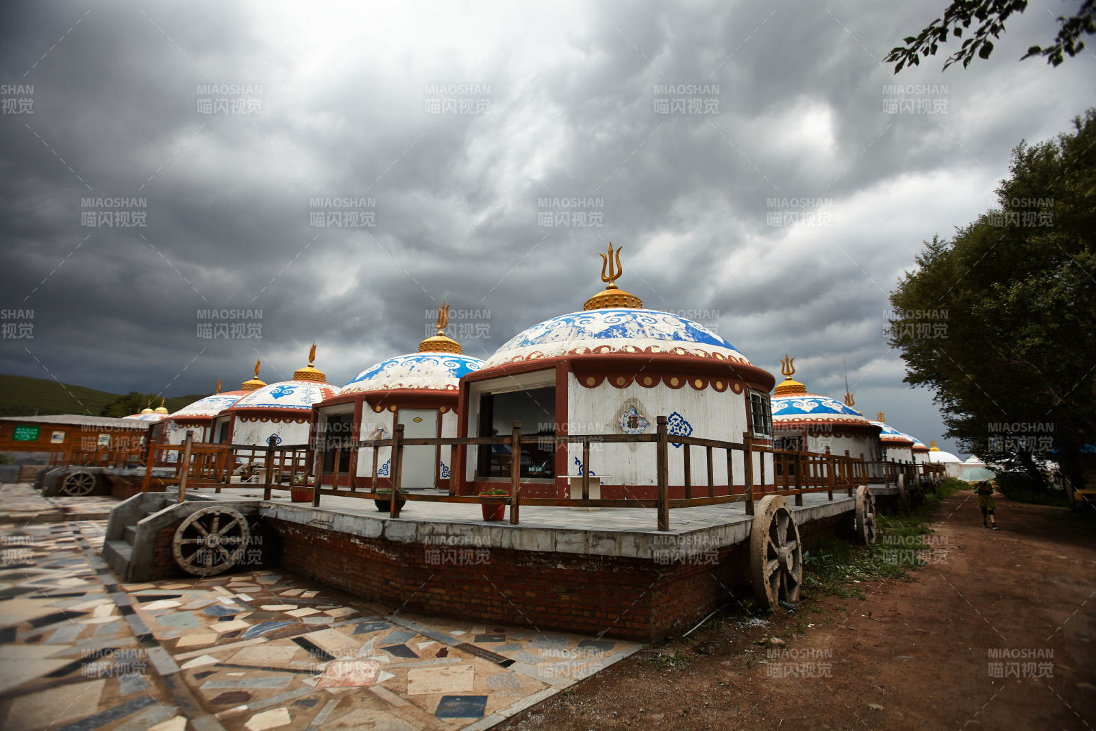 中国河北省沽源县闪电湖景区蒙古包大帐图片