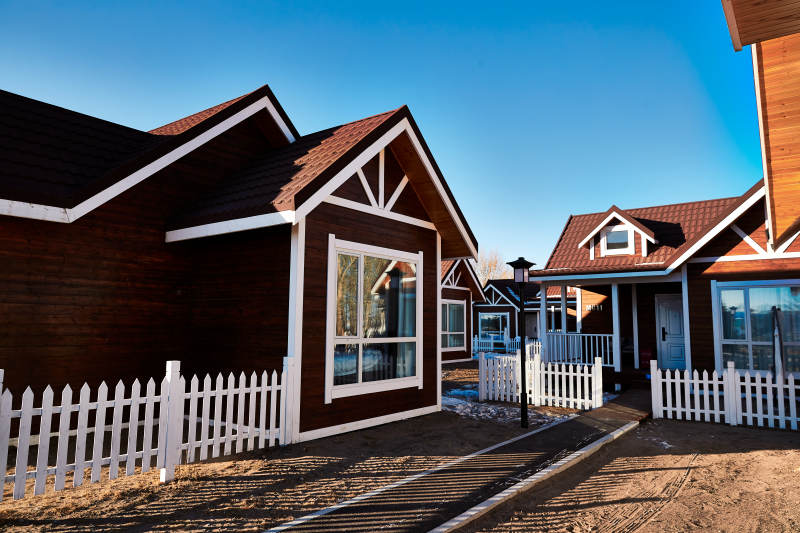 中国河北张家口库伦淖景区木屋别墅建筑群图片