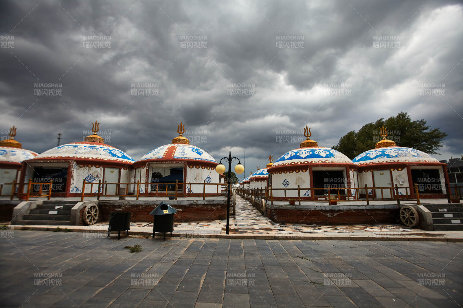 中国河北省沽源县闪电湖景区蒙古包大帐图片