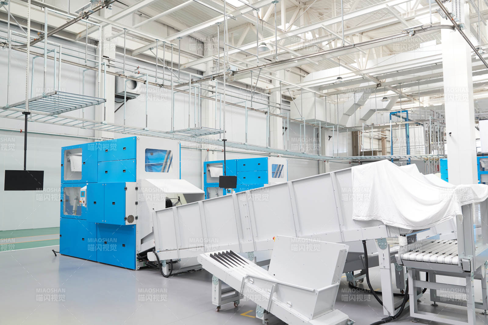 大型洗涤工厂内部图片