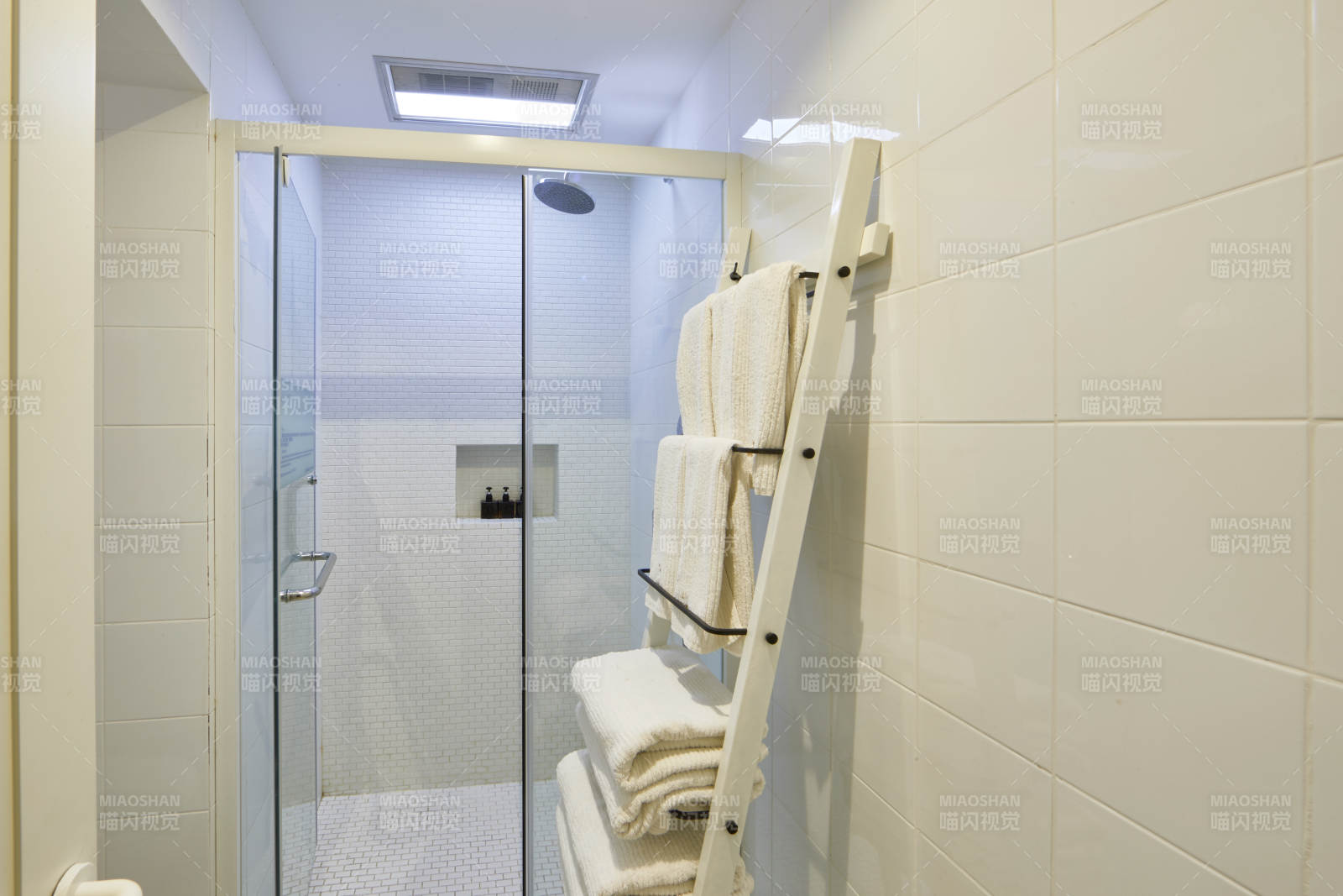 卫生间智能洁具马桶淋浴喷头水龙头图片