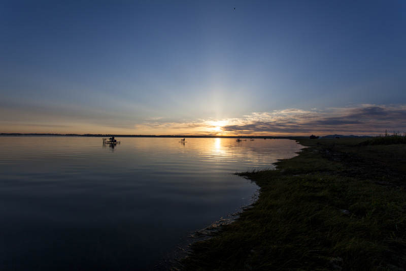 中国河北省张家口地区沽源县天鹅湖景区日出图片