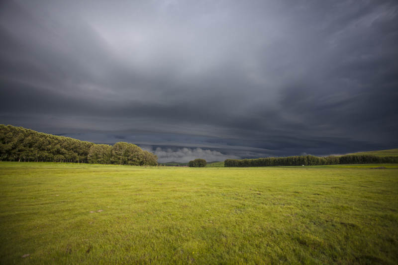 中国河北省张家口地区沽源县天鹅湖景区夏天图片