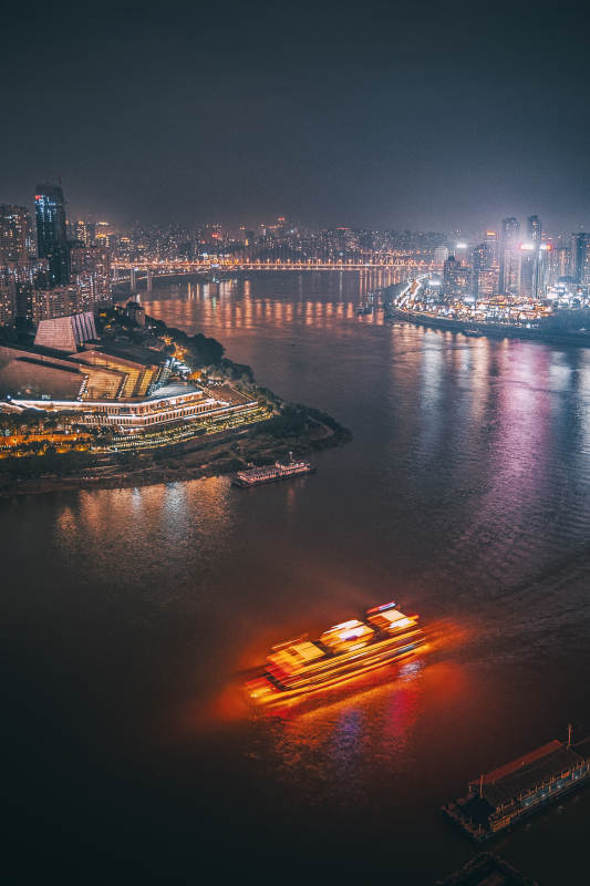 夜航江城灯火图片