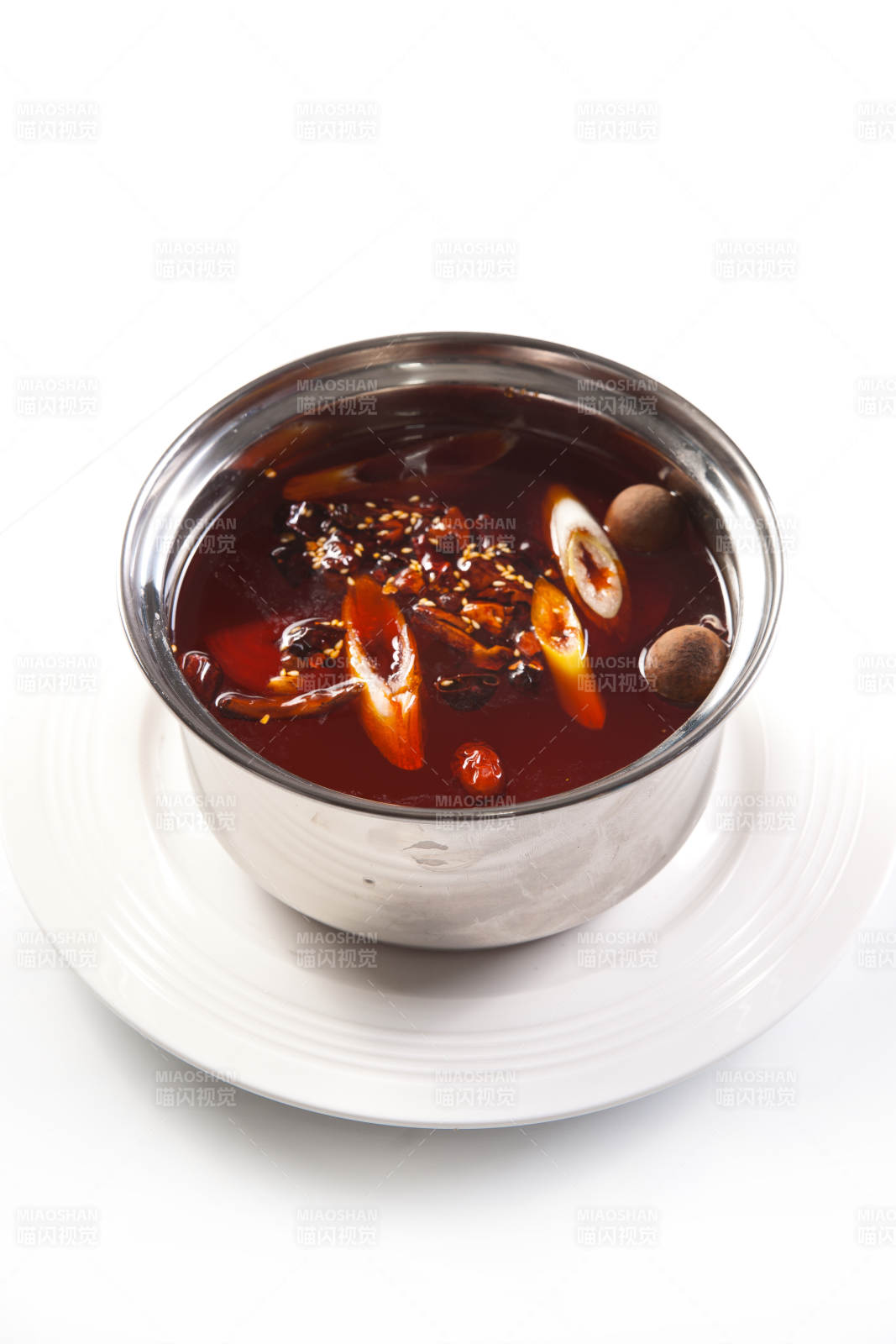 小火锅装的番茄锅底图片