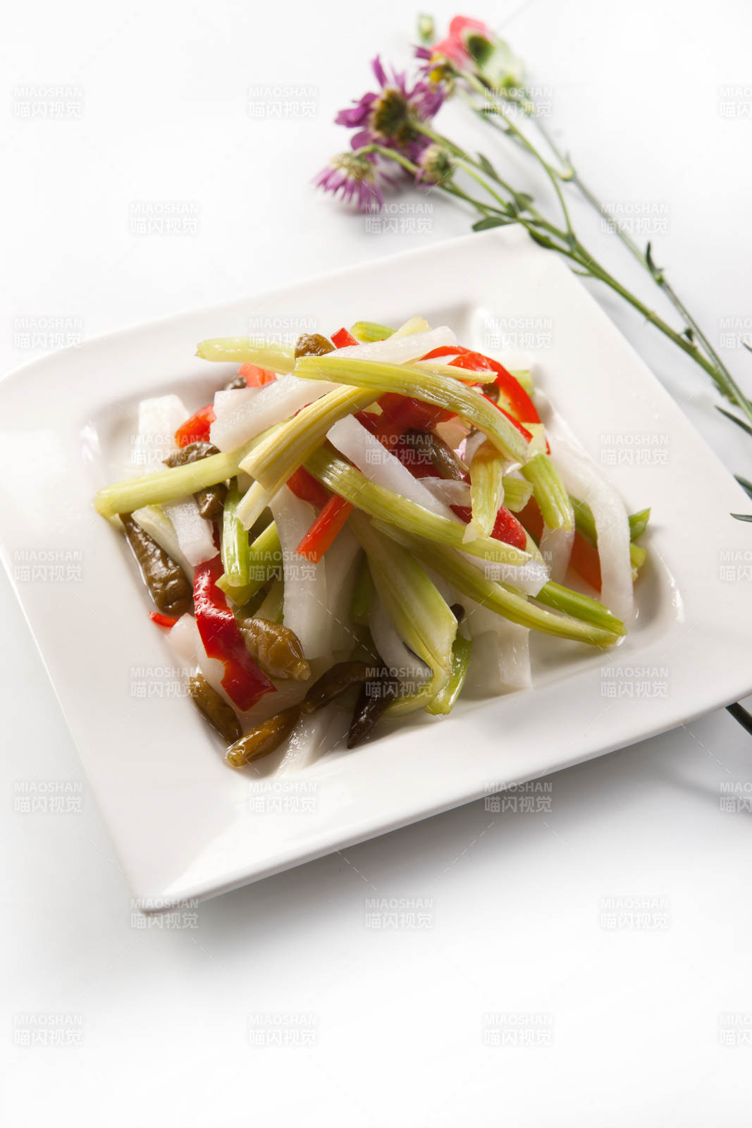 凉拌榨菜牛口条图片