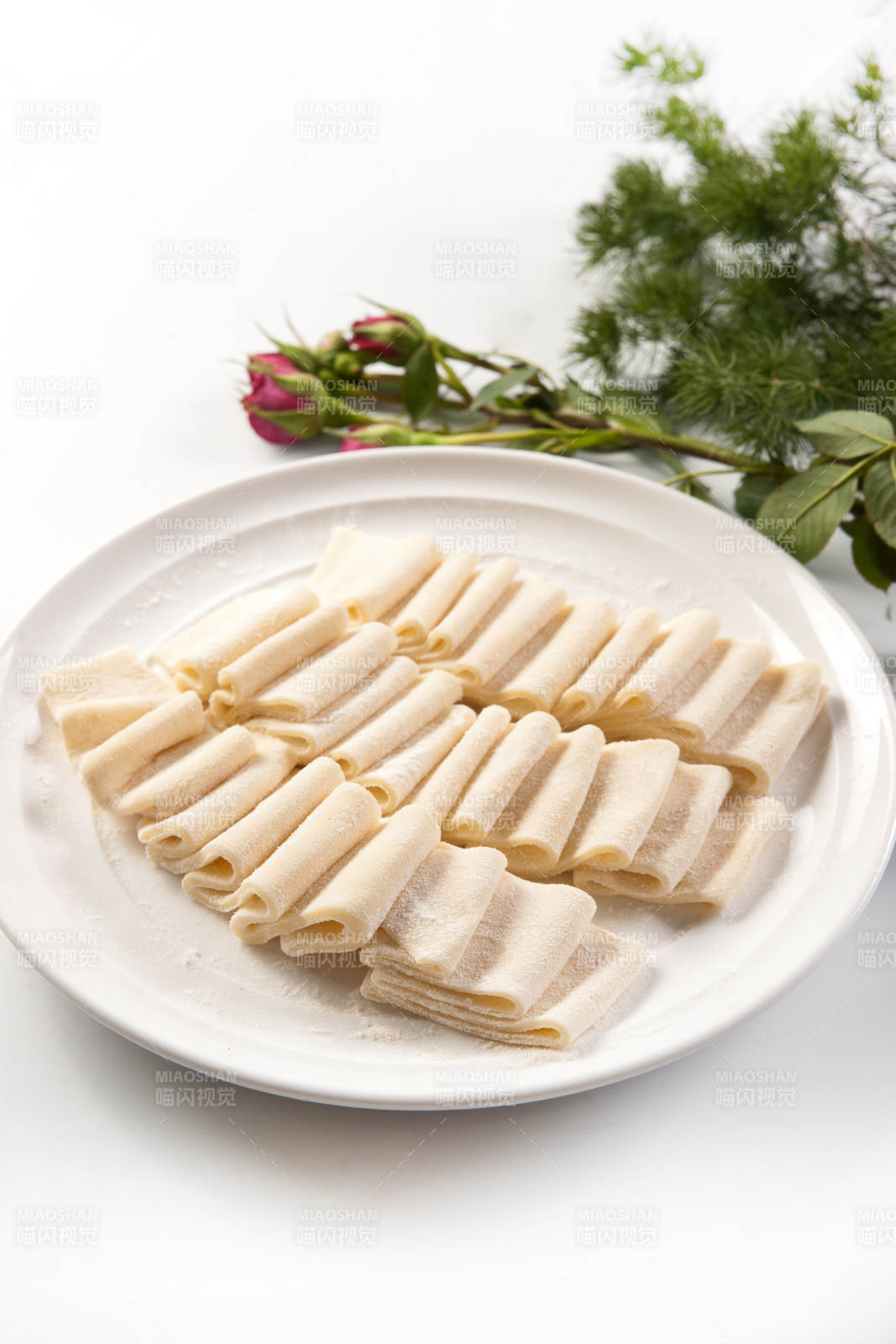 火锅涮品手擀面图片