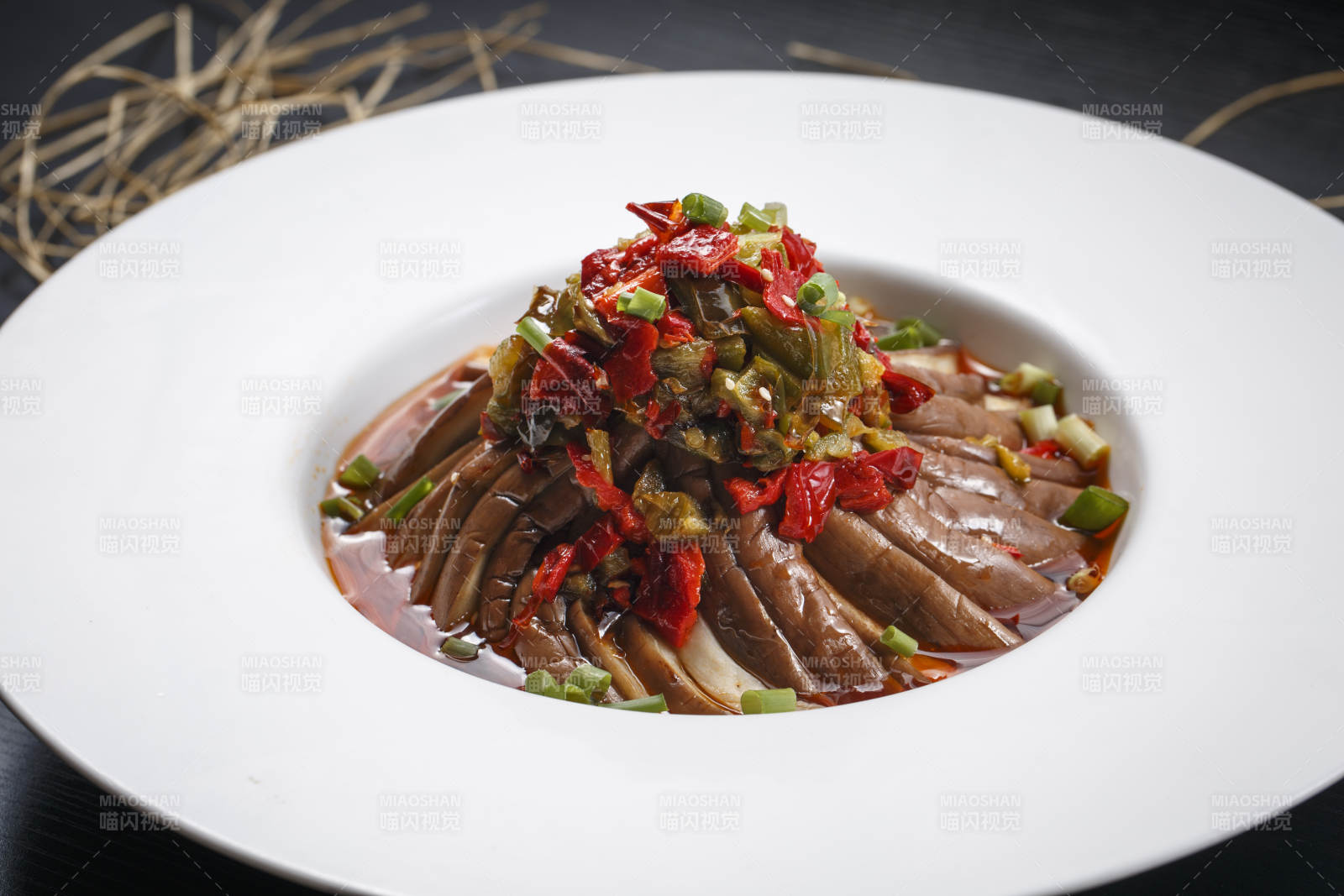 棒骨大闸蟹炖宽粉土豆图片