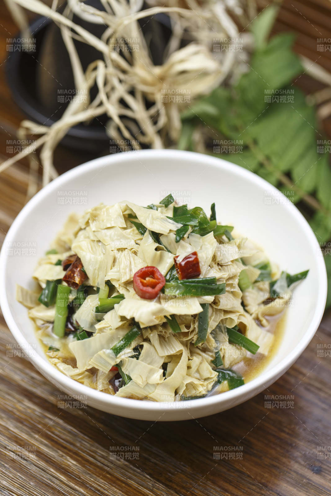 韭菜香炒油豆皮图片