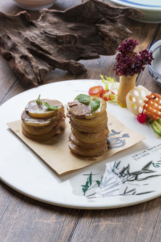 压猪耳肘花切片图片