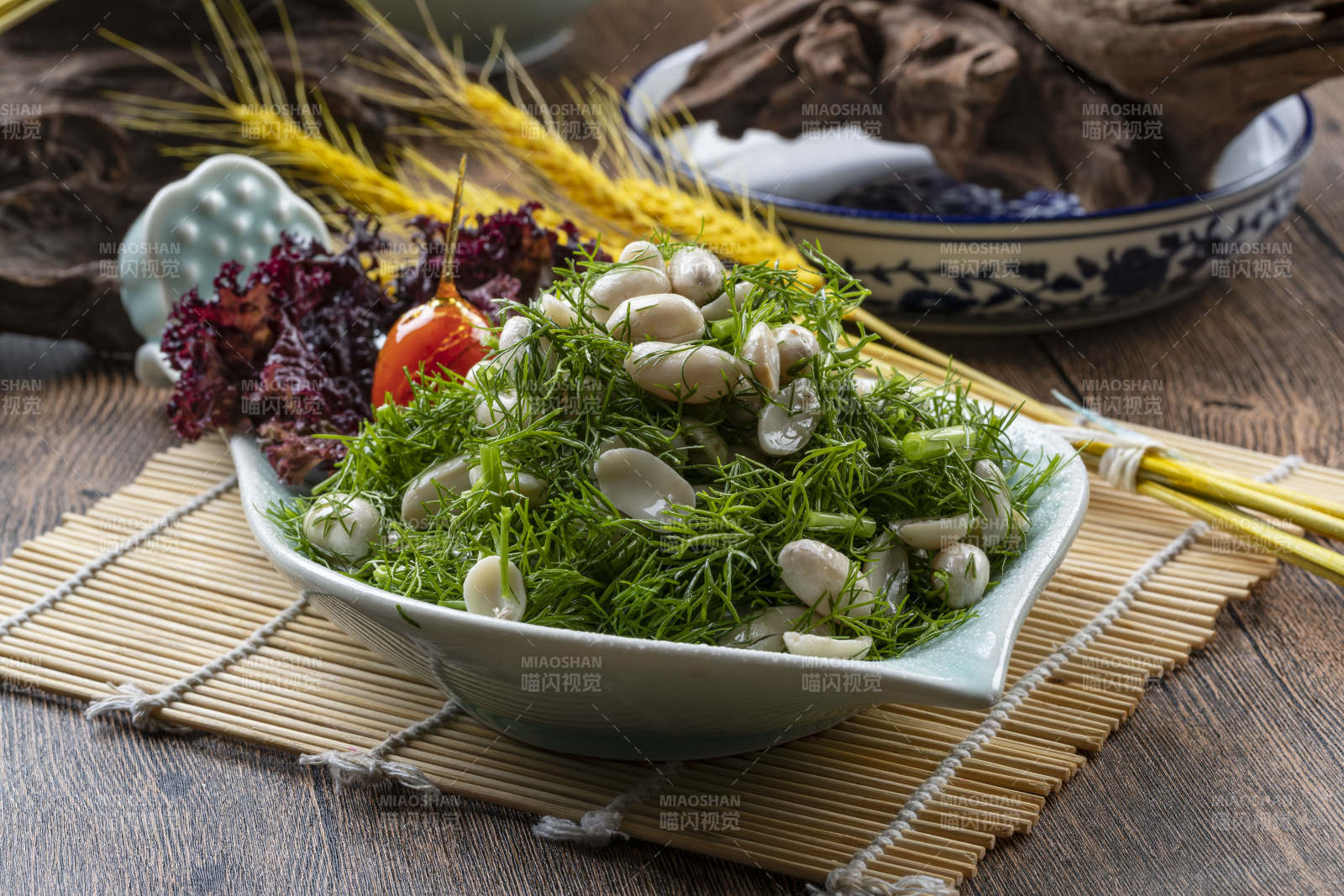 时令小菜青茴香拌果仁图片