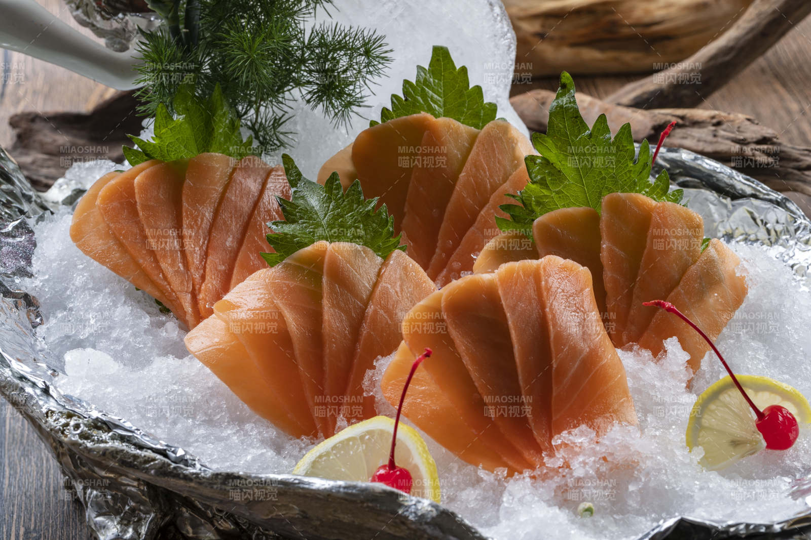 冰镇三文鱼吞拿鱼图片