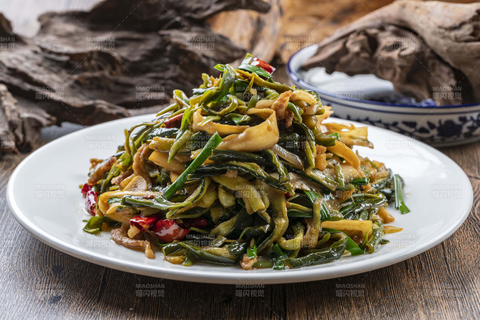 韭菜肉丝辣炒葫芦条图片