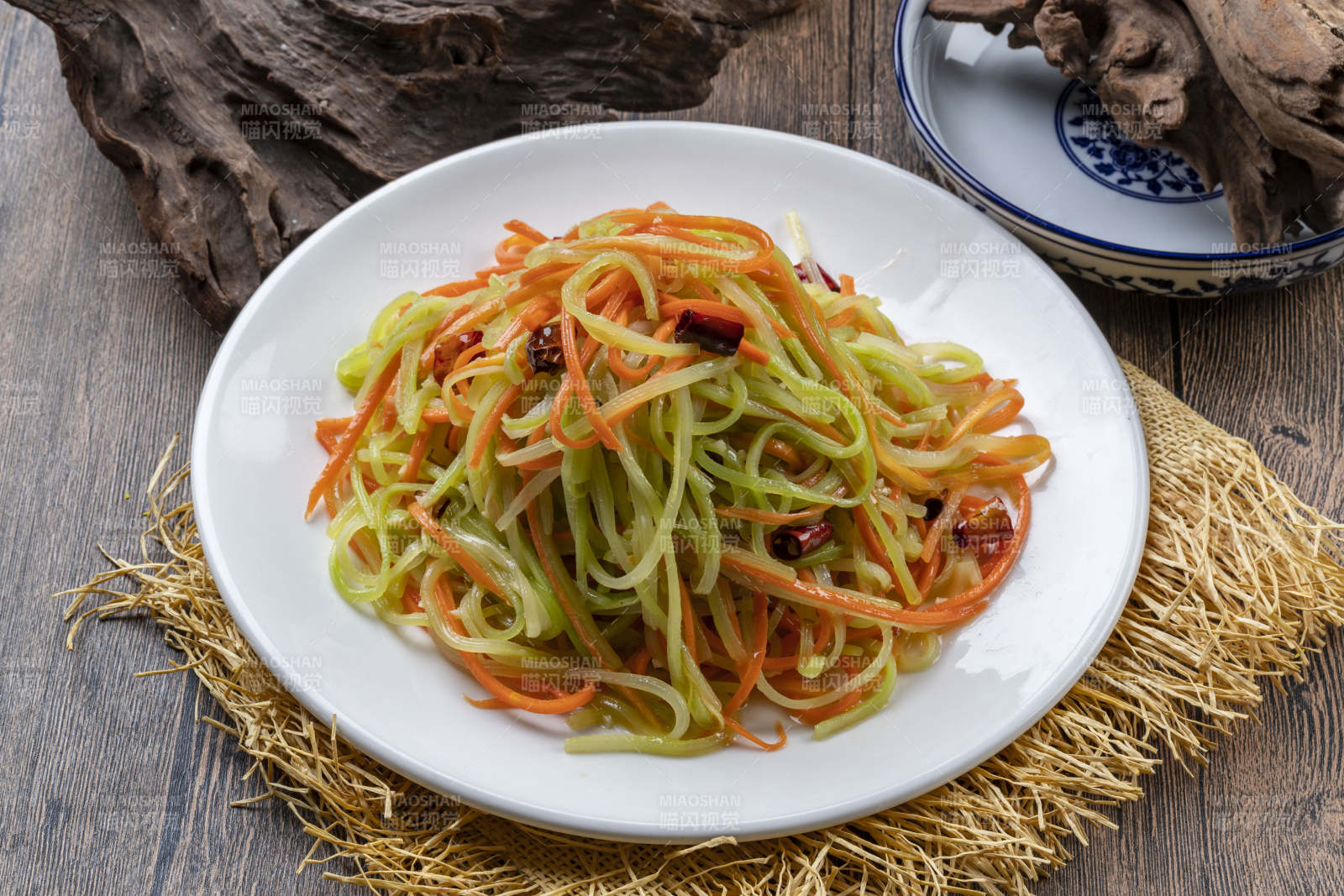 素炒三丝胡萝卜丝笋丝土豆丝图片