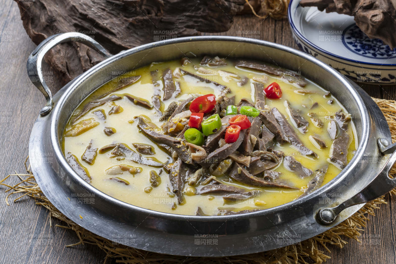 香辣酸汤羊杂图片