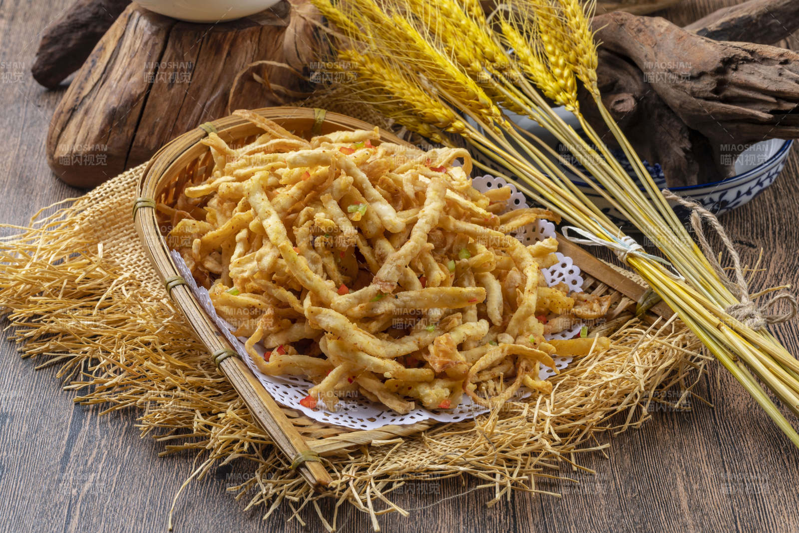 干炸海鲜菇图片