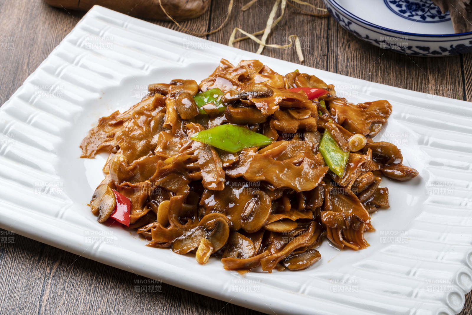 素菜酱爆杂菌图片