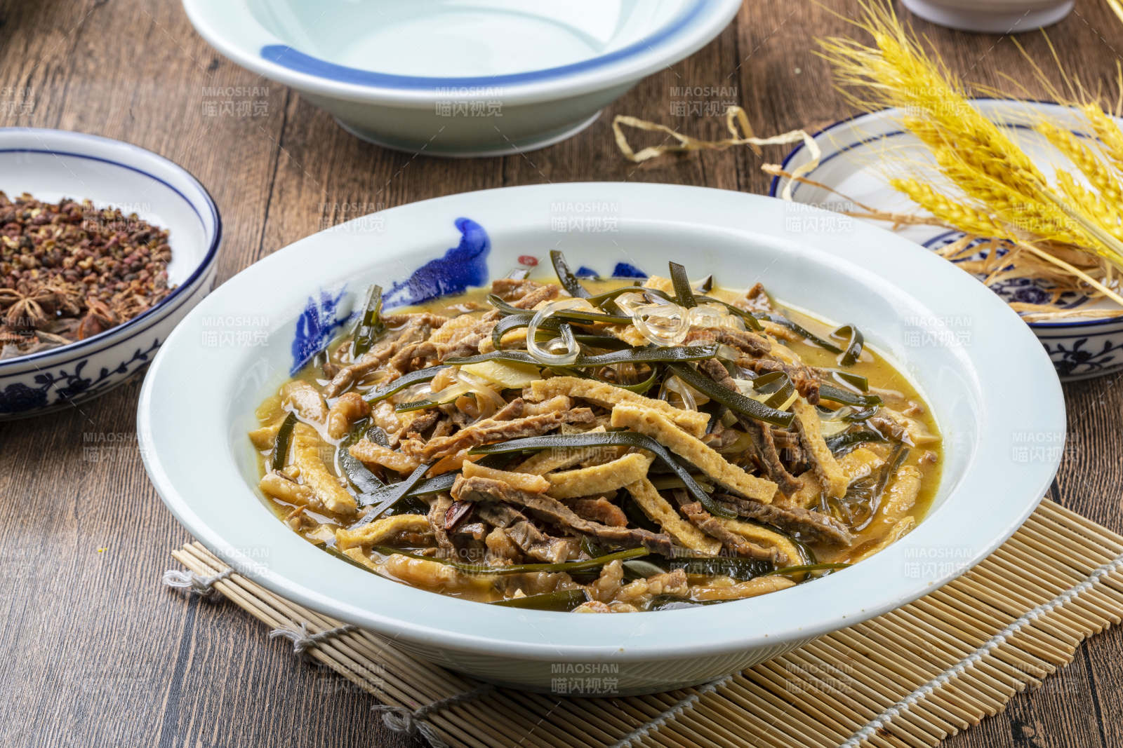 海带粉条豆腐干炖羊杂图片