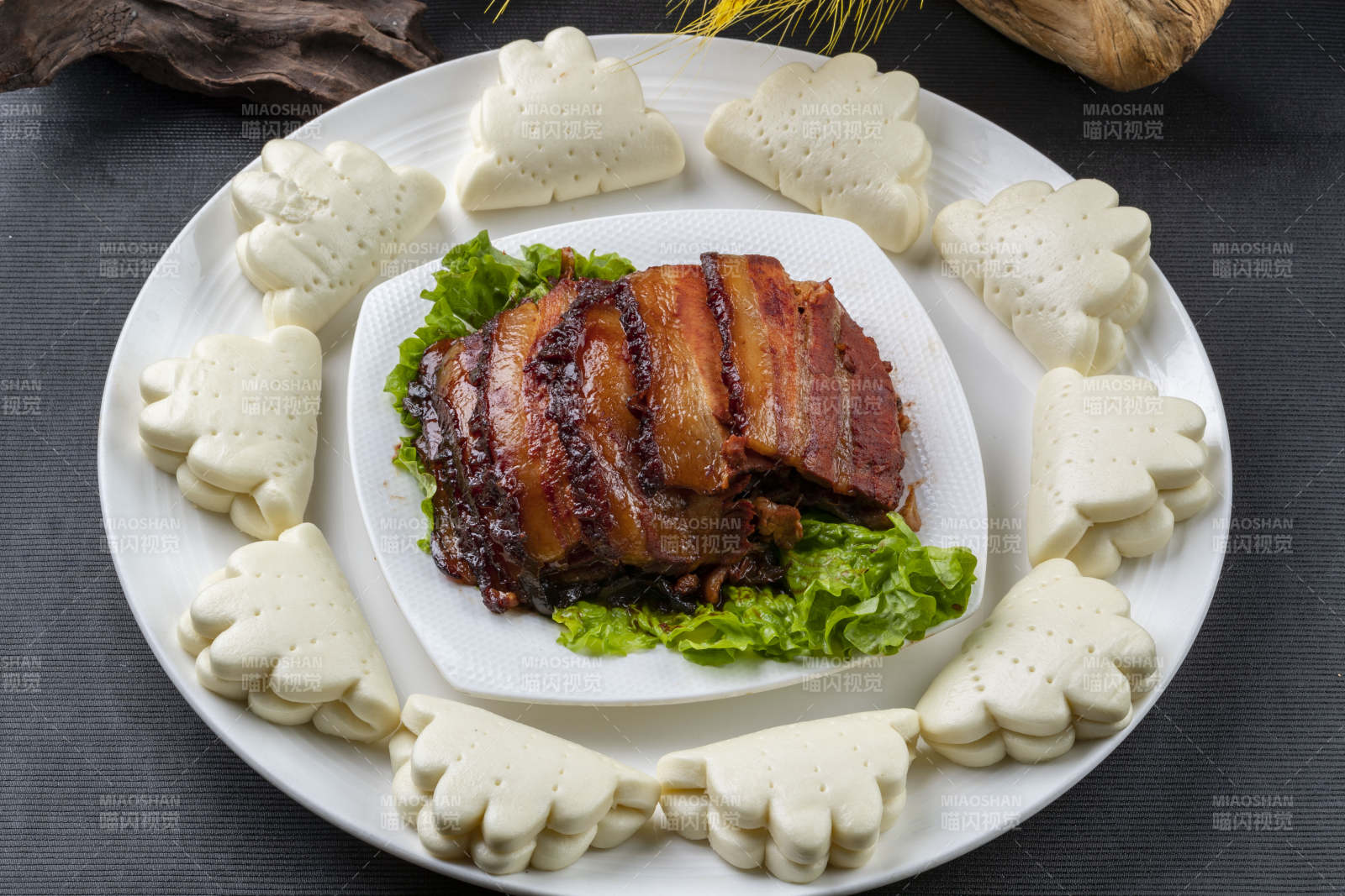 酱扣肉夹馍图片