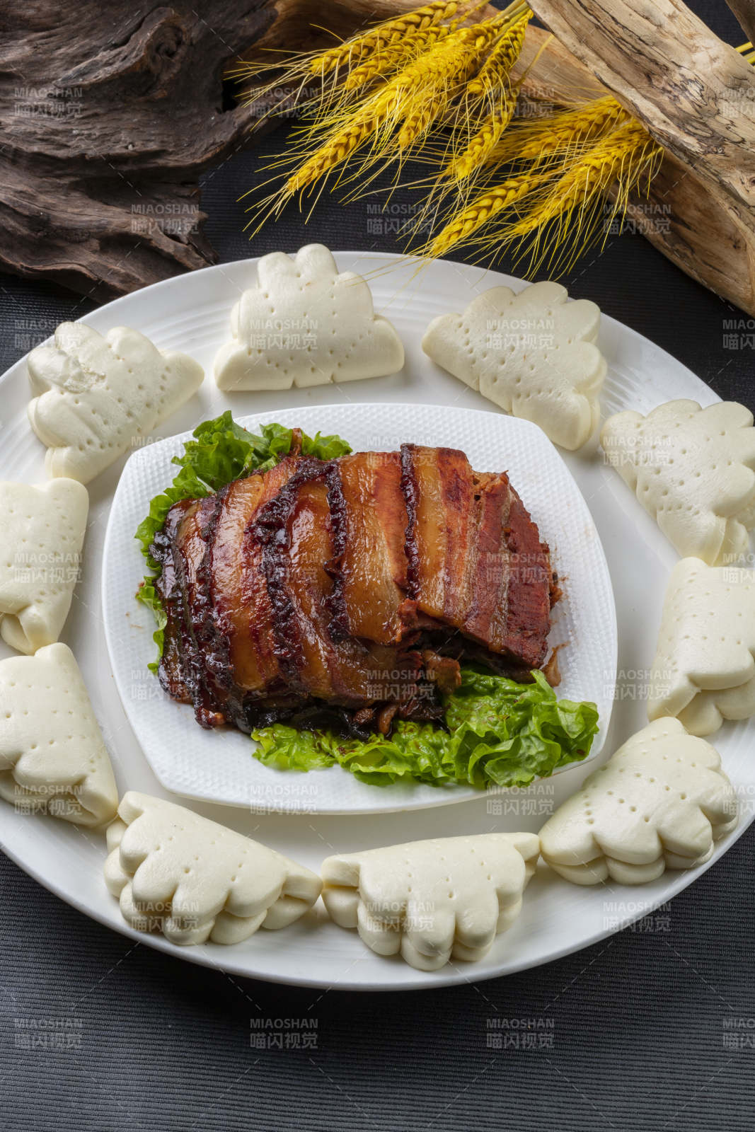 酱扣肉夹馍图片