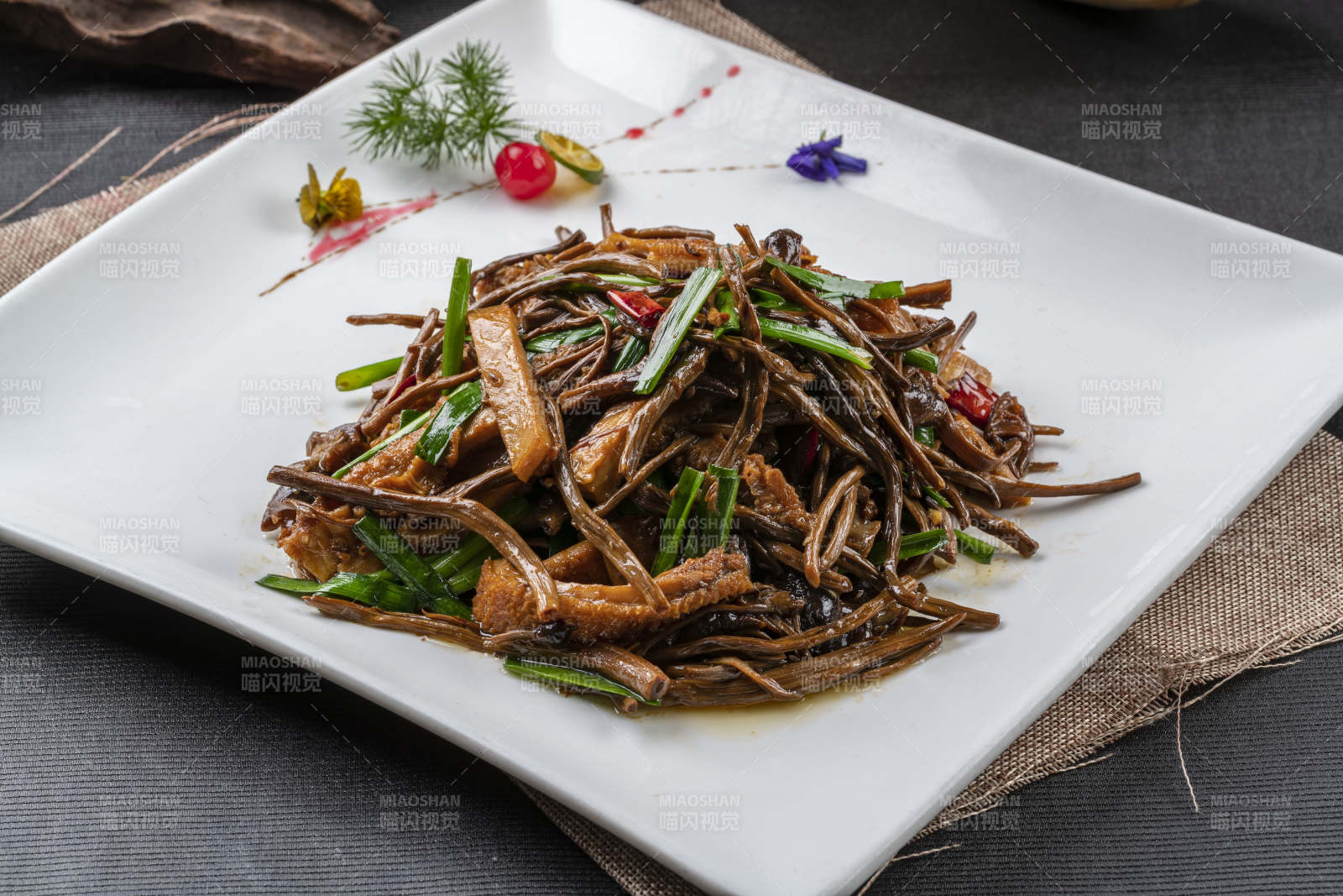 干豆角丝韭菜炒猪肚图片