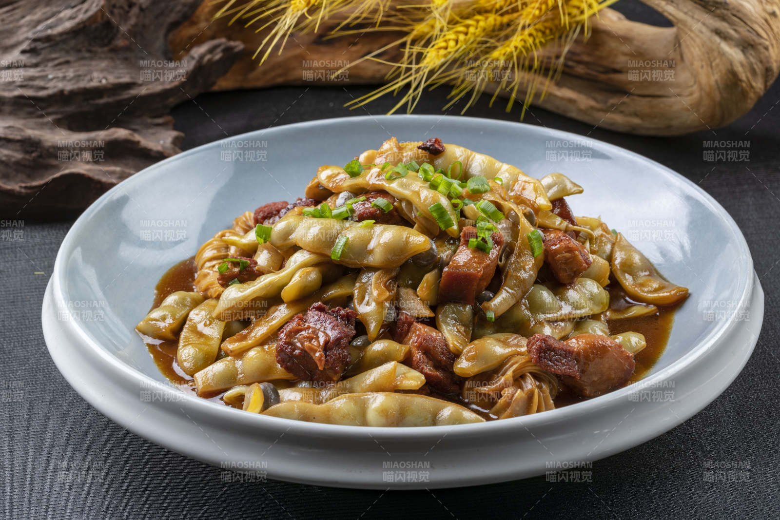 豆角红烧肉图片