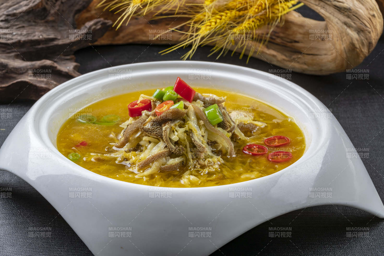 香辣酸汤猪肚丝图片