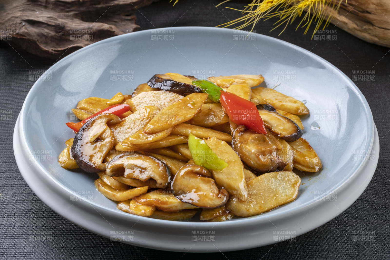 小炒香菇杏鲍菇片图片