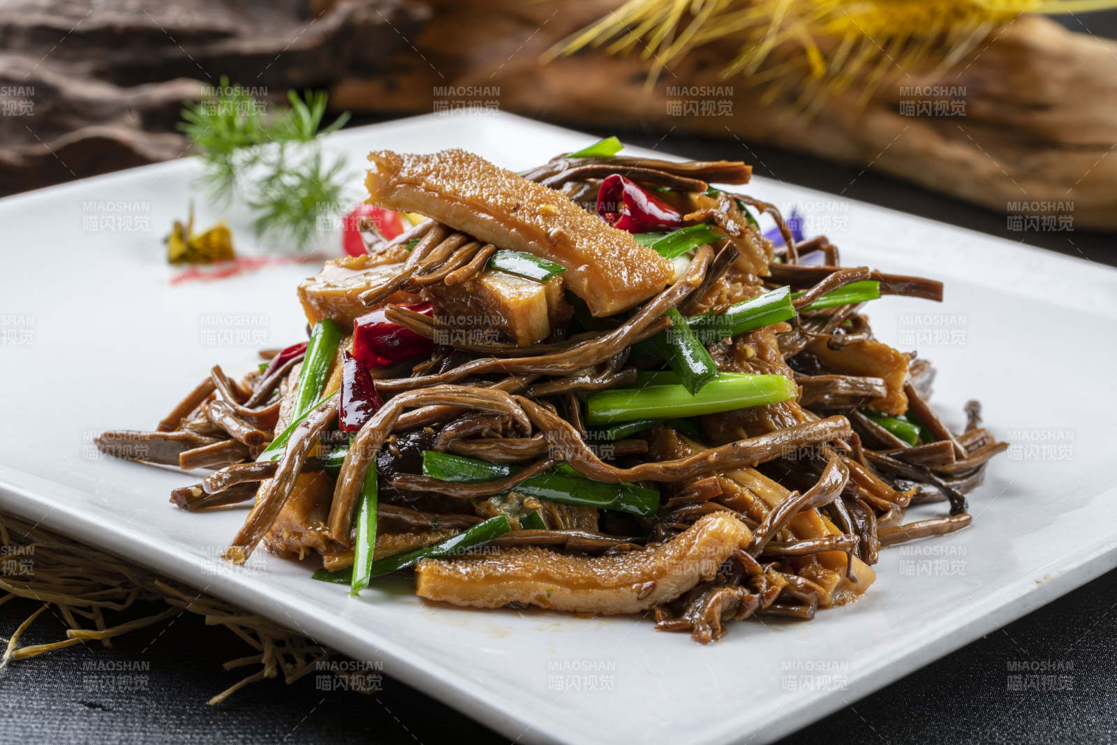 干豆角丝韭菜炒猪肚图片