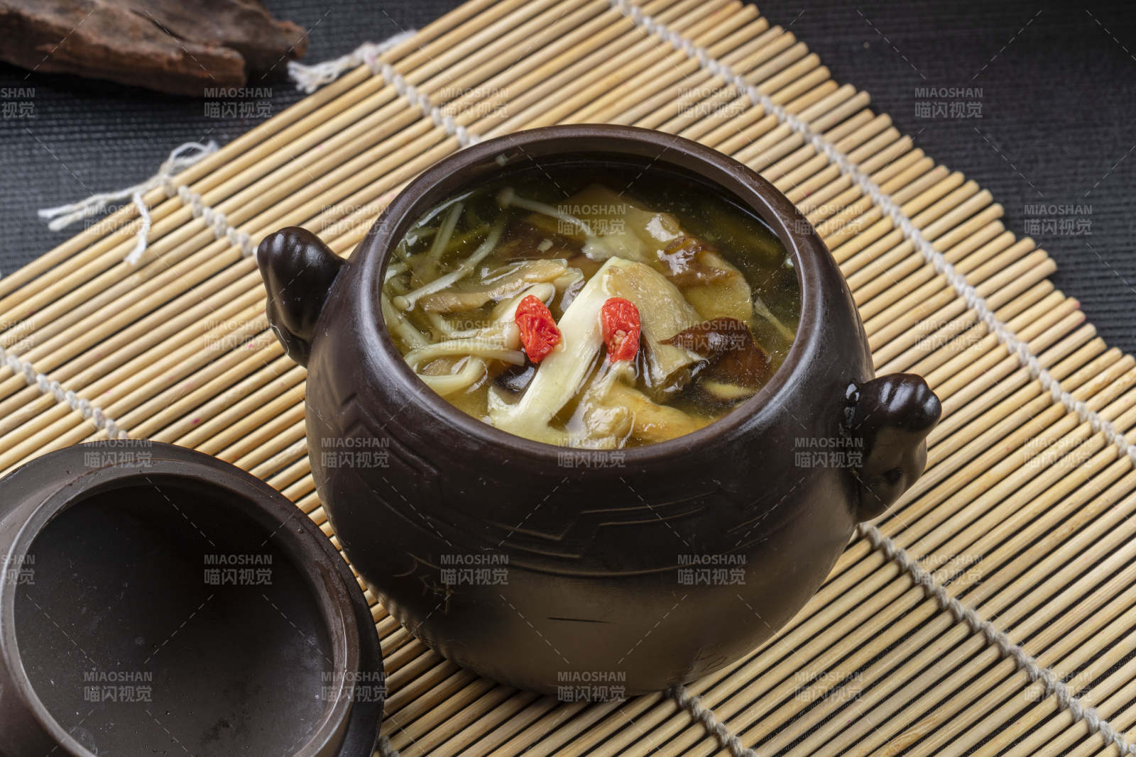 山珍菌素佛跳墙图片