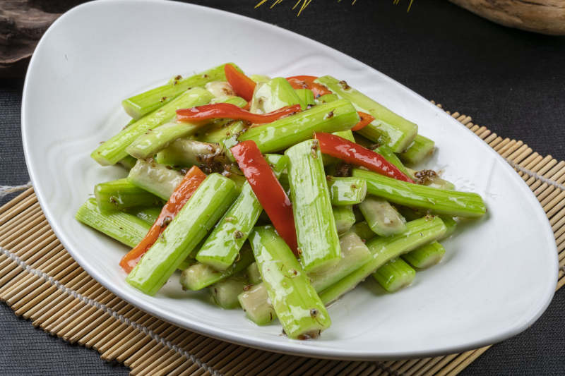 彩椒胡麻花炒青瓜图片