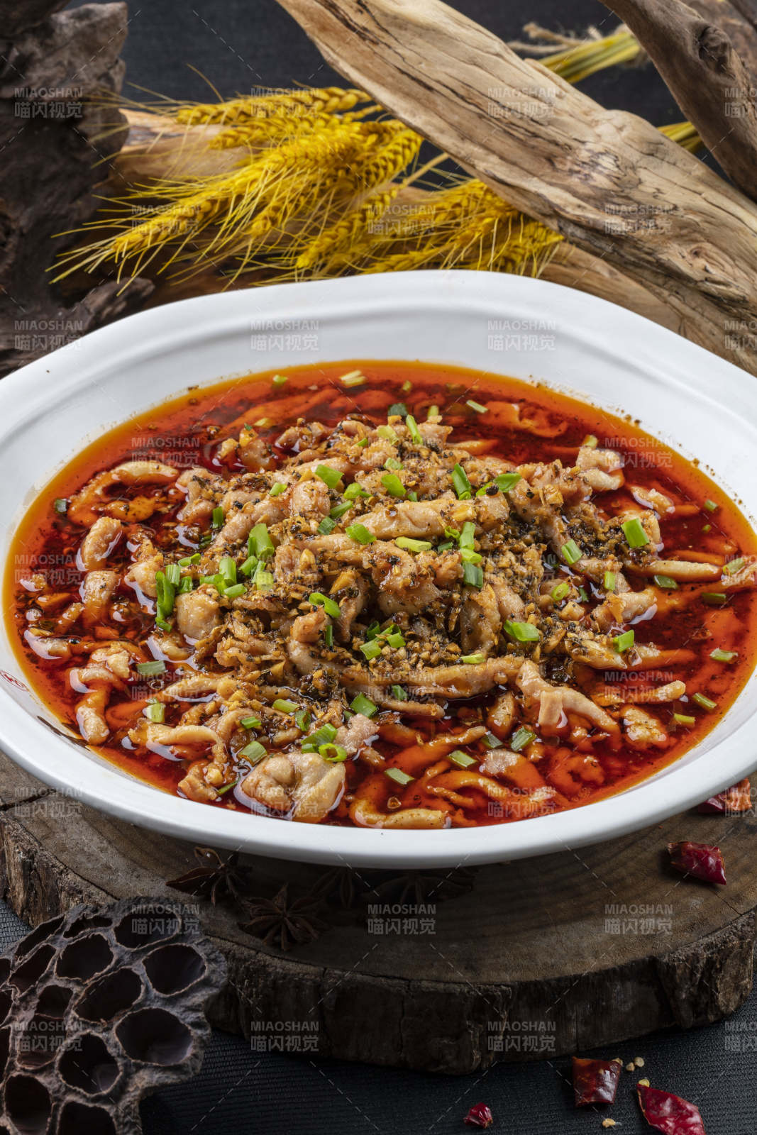 麻辣水煮牛柳图片