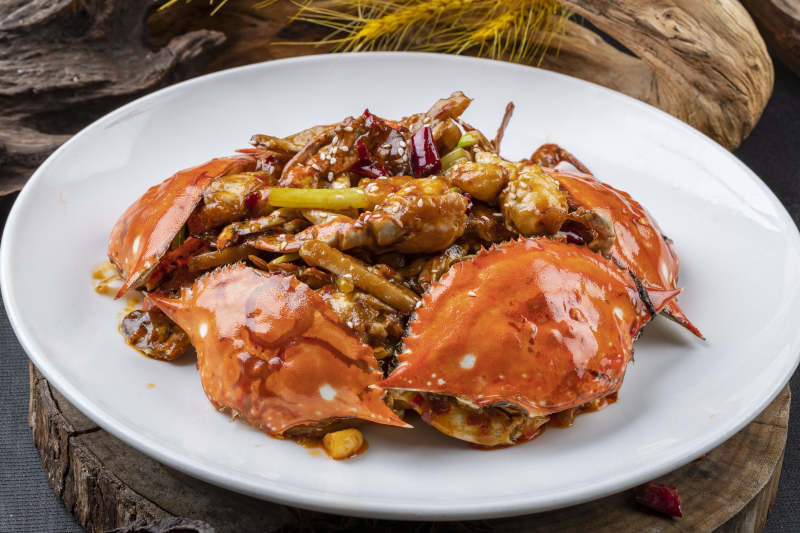 葱姜避风塘炒蟹图片